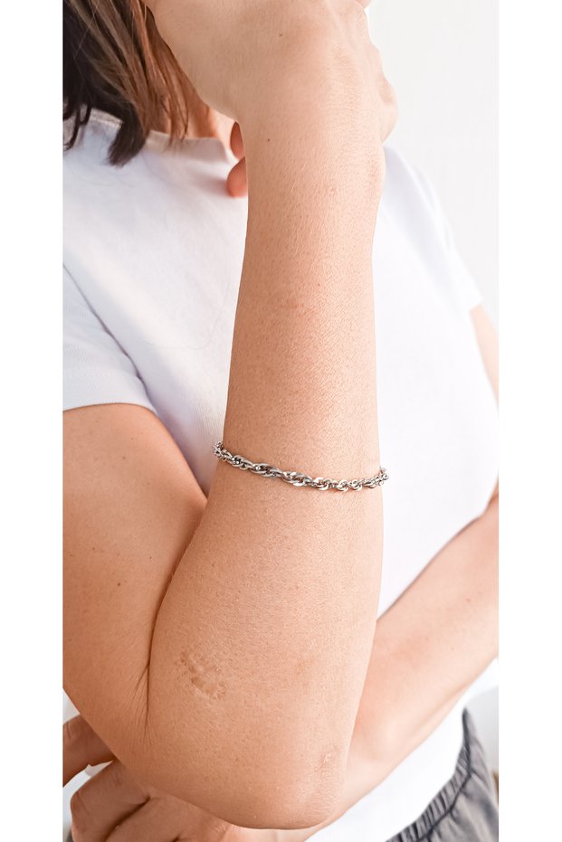 Stainless Steel Bracelet for Women, Silver Color Chain Bracelet, Minimal Design, Daily Use,
