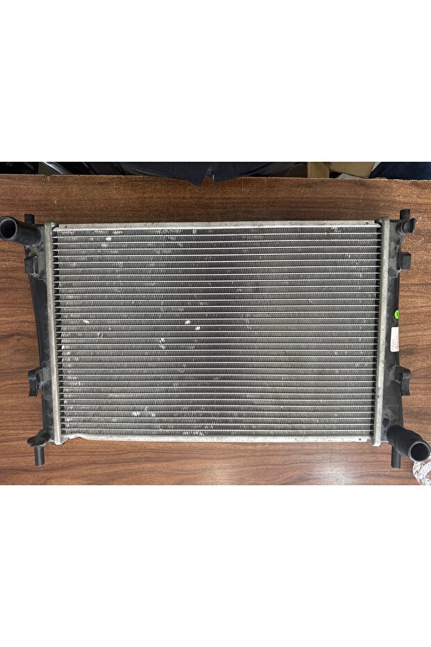 FİESTA SU RADYATÖRÜ - 1