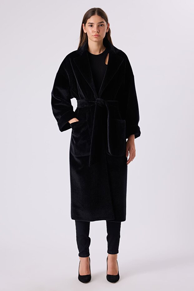 18003 LAURA KABAN - 3