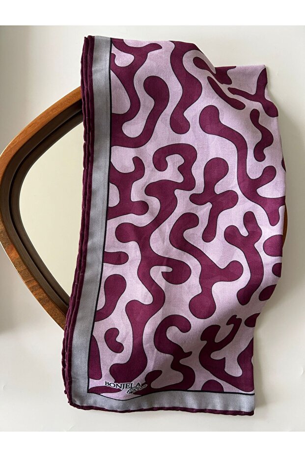 وشاح رقمي ناعم بنمط الملمس - 1