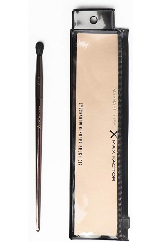 Pro Eyeshadow Blender Brush E17 by Mashael Ajeel - 2