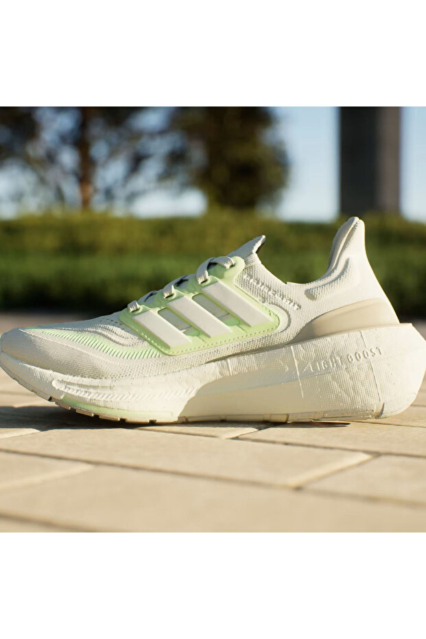 Ultraboost Light Kadın Yol Koşusu Ayakkabısı KADIN YOL KOŞUSU AYAKKABISI IE3338 - 3