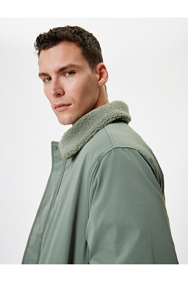 Slim Fit Jacket Plush Collar Detailed Zippered