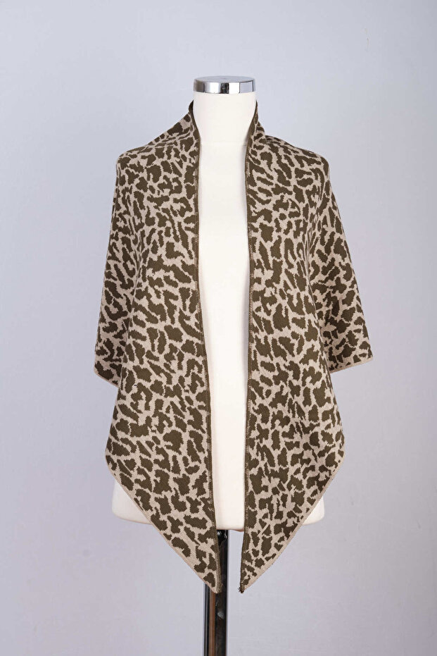 شال مثلث منقوش بنقشة الفهد - 4