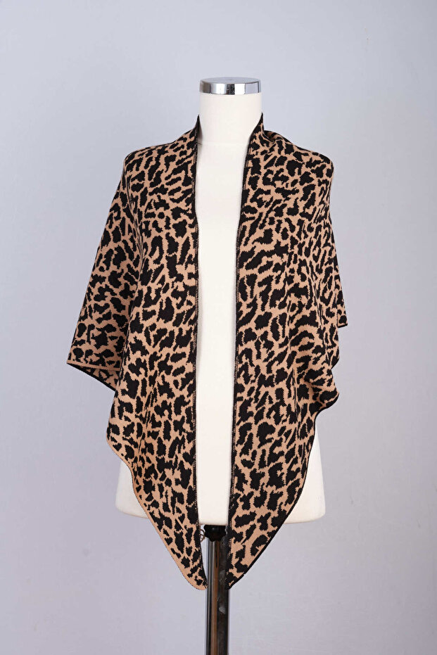 شال مثلث منقوش بنقشة الفهد - 4