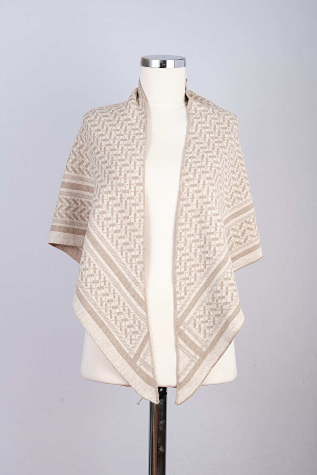 Desenli Triko Üçgen Şal - 4