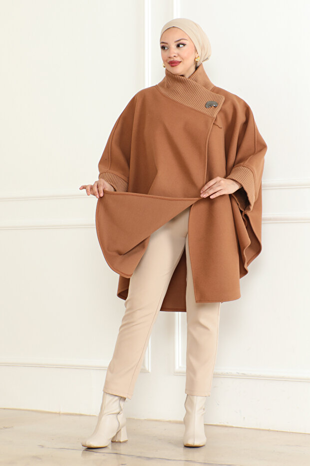 Tricolor Collar Poncho Camel