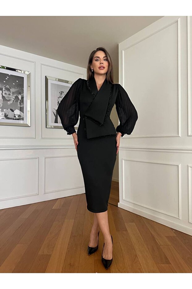 Kadın Siyah İthal Kumaş Şık Drape Detaylı Piliseli Kol Tasarımlı Midi Boy Elbise - 2