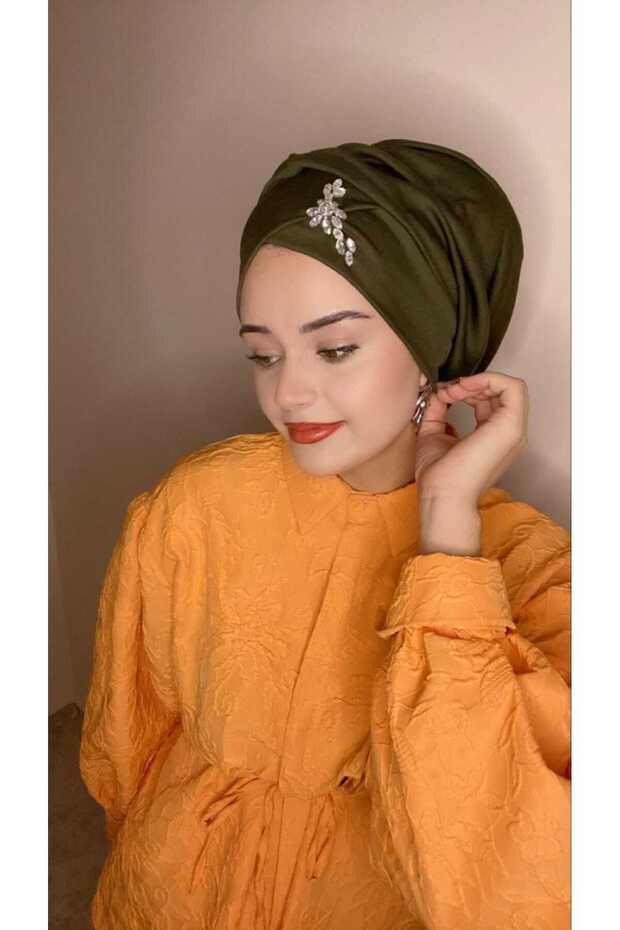 غطاء محرك السيارة الحجري الأنيق