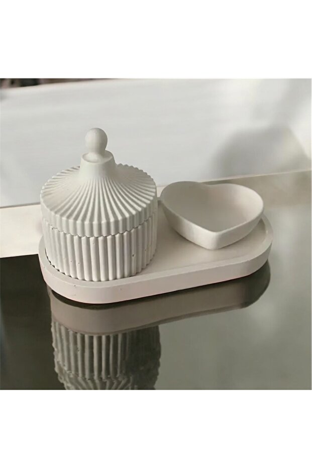 3 Pieces Jewelry Box and Heart Shaped Organizer - Decorative Home Accessory