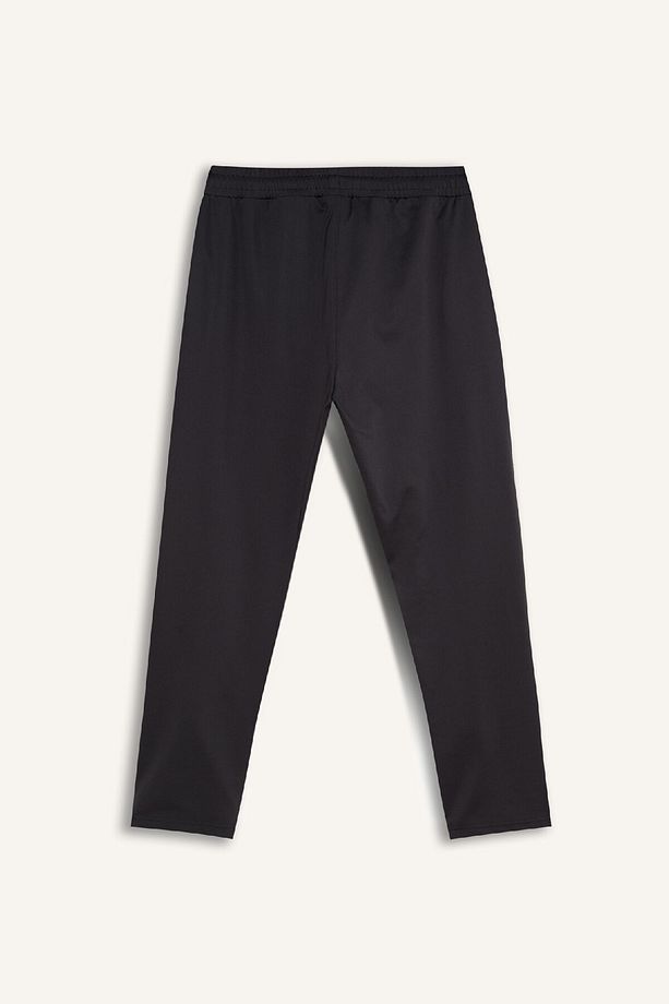 DeFactoFit Sporcu Jogger Eşofman Altı Slim Fit Dar Kesim Standart Paça Skuba Dalgıç Kumaş Beli Lasti - 3