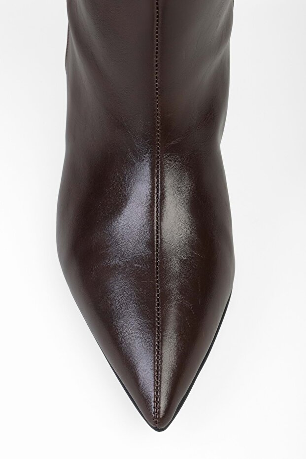 Női Blaze barna bőrű rövid, hegyes sarkú csizma - 5