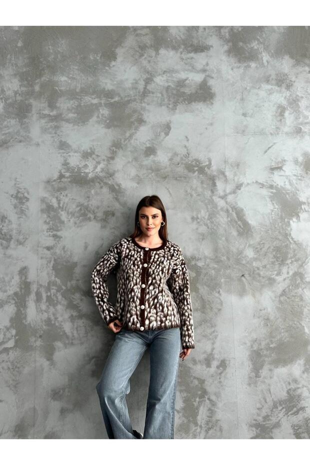 Leopard Patterned Soft Cardigan - 4
