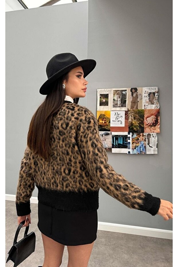 Pulover de damă cu model leopard - 5