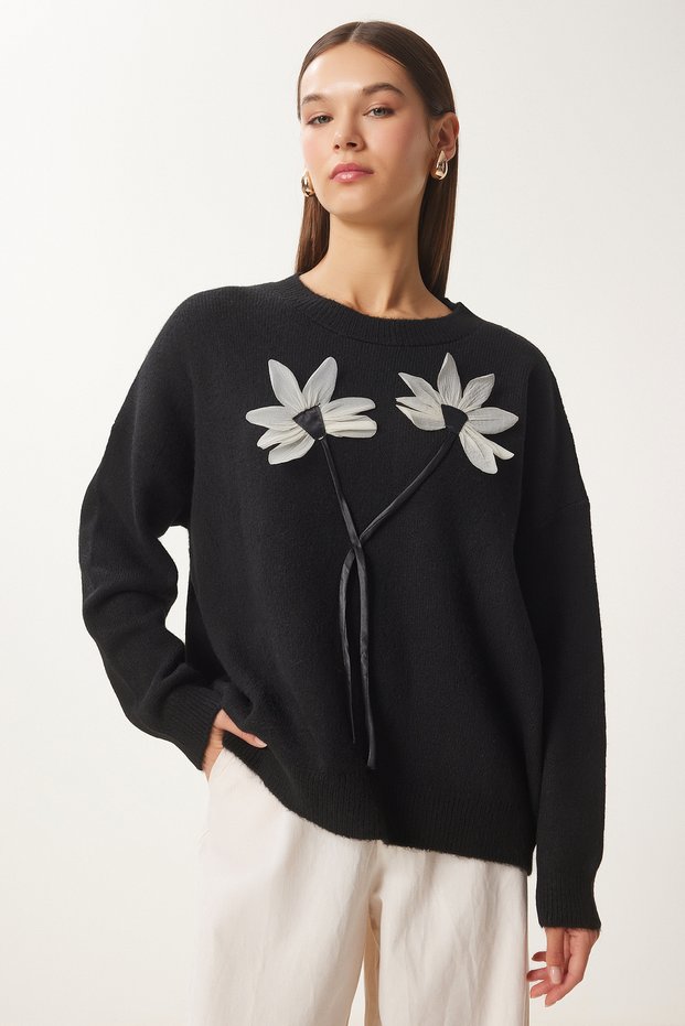 Women's Black Floral Detailed Knitwear Sweater Pf00103