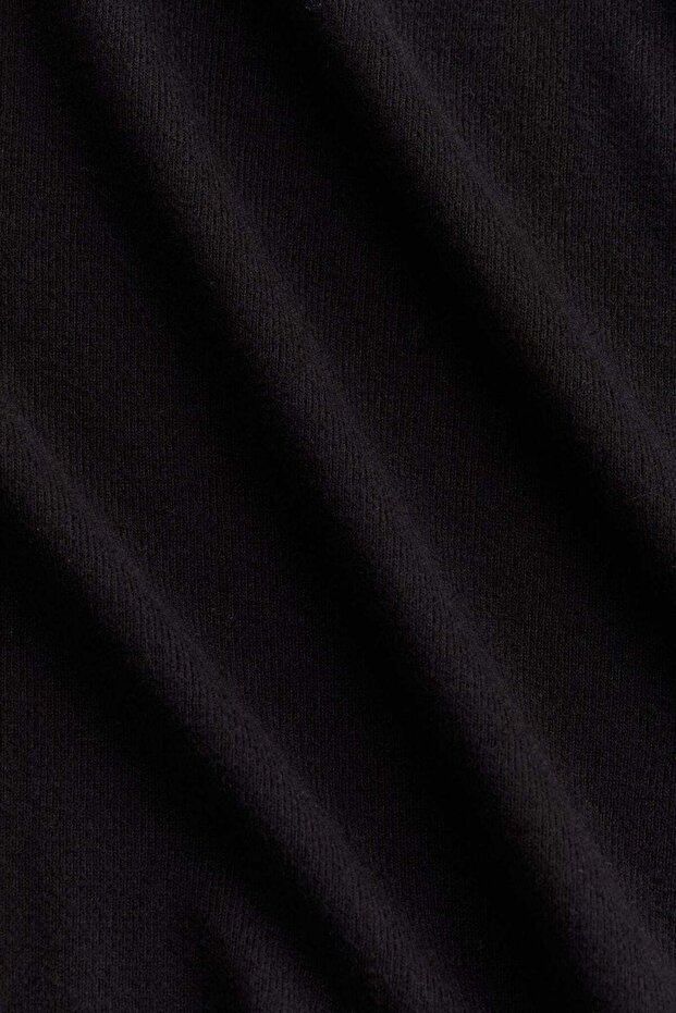 فستان ضيق مضلع