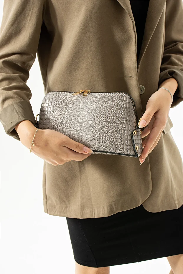 Handbag and Shoulder Chain Cross Strap Bag with Iguana Pattern - 1