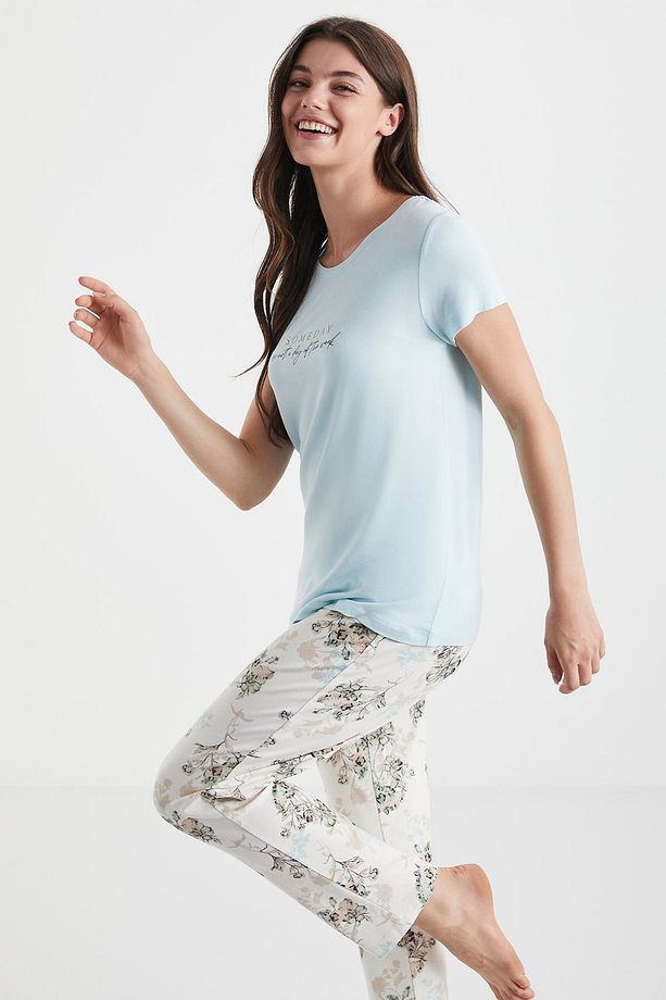 Yumuşak dokulu pijama takmı - 2