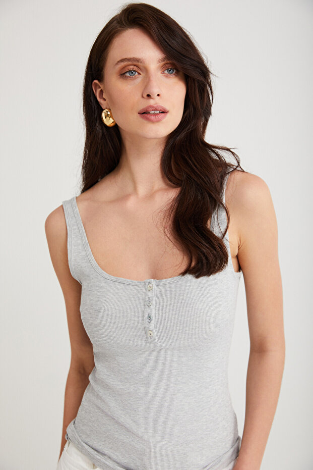 Lıtzy Дамска тениска тениска с копчета Детайли Дебела презрамка Куха яка Сива меланжирана долна риза - 4