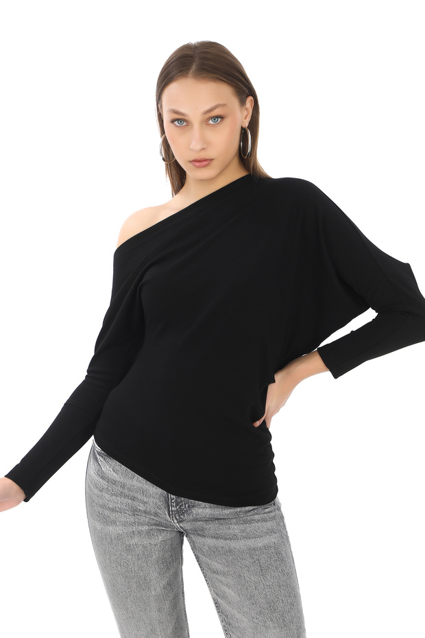Women's One Shoulder Boat Neck Steel Thick Black Blouse