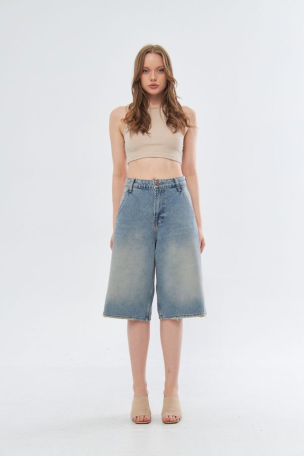 Yan Cep Detaylı Açık Mavi Tint Yıkamalı Denim Kot Şort Geniş Kesim Baggy %100 Koton Kumaş - 1