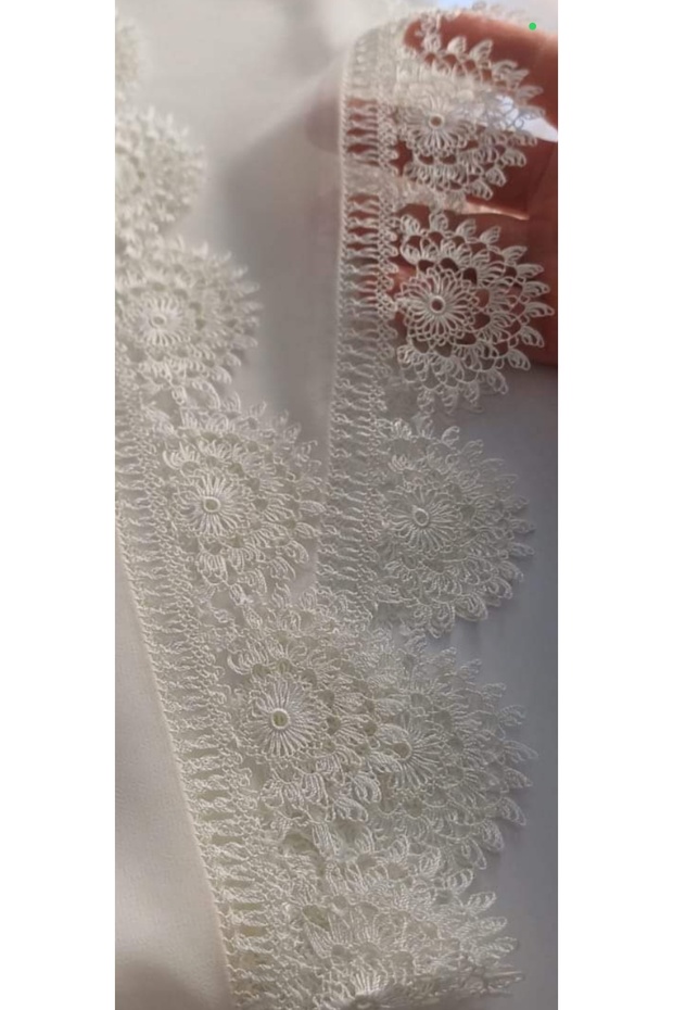 Needlepointed White Color Prayer Cloth