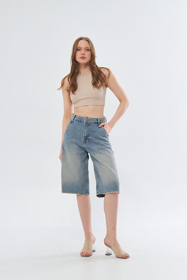Yan Cep Detaylı Açık Mavi Tint Yıkamalı Denim Kot Şort Geniş Kesim Baggy %100 Koton Kumaş - 2