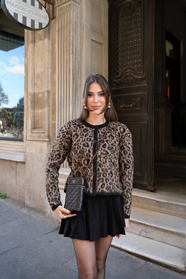Leopard Patterned Crew Neck Cardigan - 1