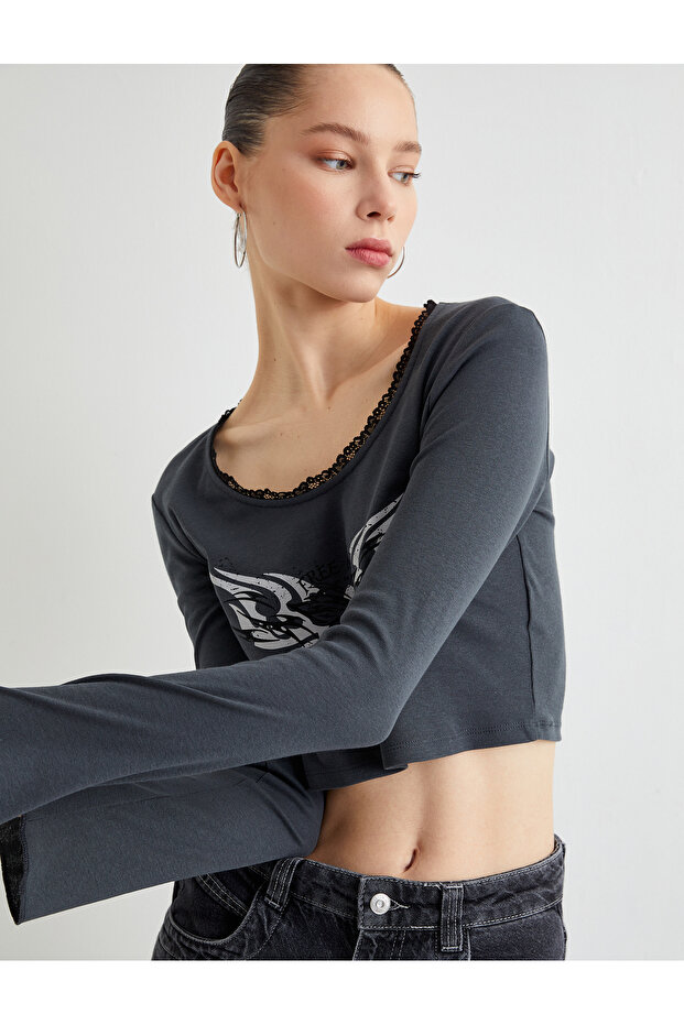 Crop T-Shirt Long Sleeve Printed Round Neck Lace Detailed Cotton