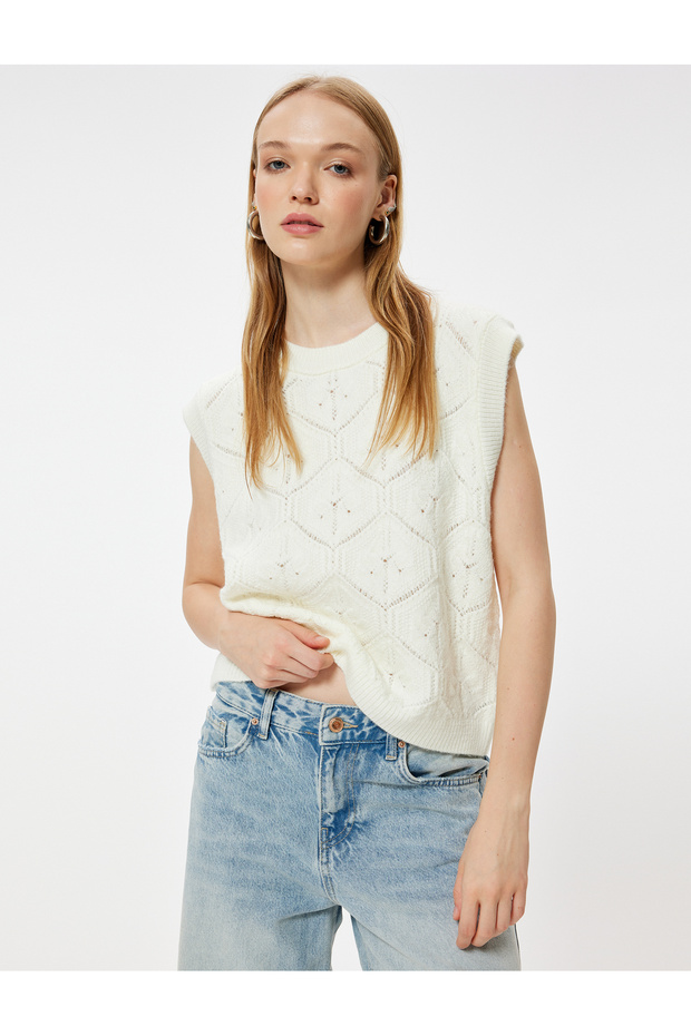 Sleeveless Crochet Sweater with Crew Neck