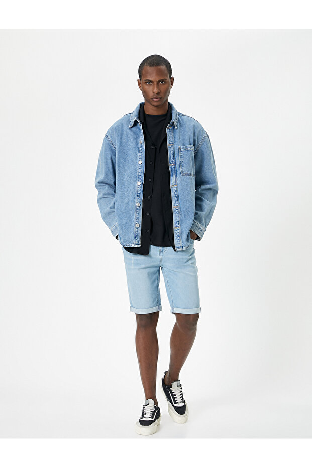 Ripped Denim Shorts Slim Fit Fold Detailed Buttoned Pocket
