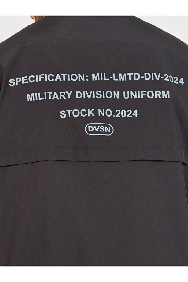 سترة منفوخة بطبعة خلفية مميزة - 5