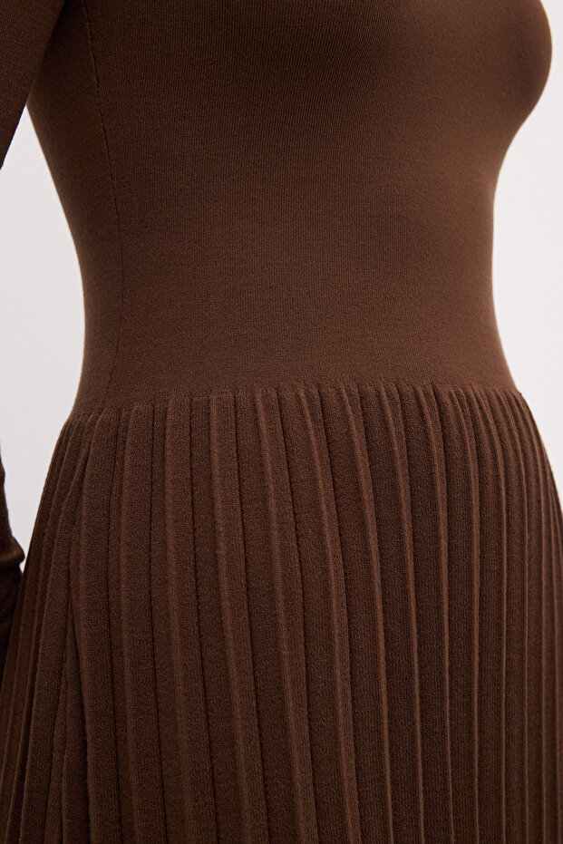 Pileli Triko Elbise - 4