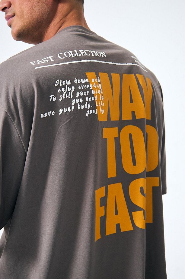 “Way Too Fast” Arka Ve Ön Kabartma Baskılı Oversize - 1