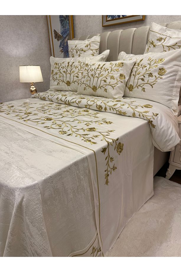 Sim Sırma Gold Işlemeli Yatak Örtüsü Tam Set 10 Parça - 2