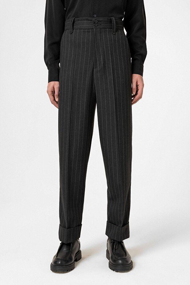 High-waisted striped relaxed fit men's trousers