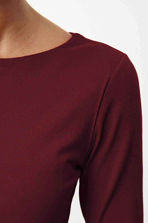 Elastyczna bluzka z bawełny w kolorze claret red z dekoltem w łódkę - dopasowana do ciała, Twoaw24Bz00166 - 5