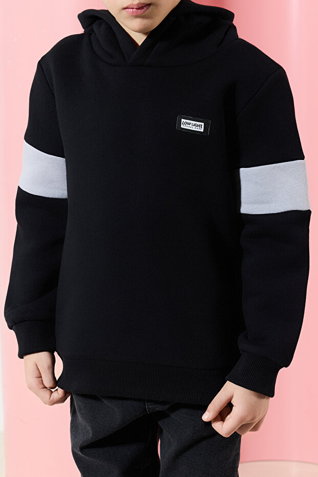 Siyah Erkek Çocuk Baskılı Örme Mini Me Sweatshirt TKDAW25SW00082 - 2
