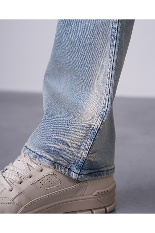 Regular Fit Flare Jean - 7