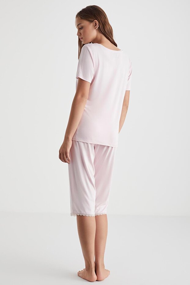 بدلة كابري ذات ملمس ناعم - 4