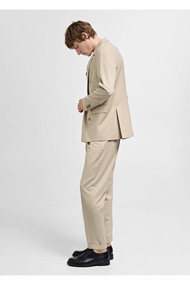 Slim-fitting double-breasted blazer jacket - 8