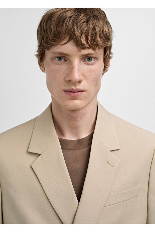 Slim-fitting double-breasted blazer jacket - 7