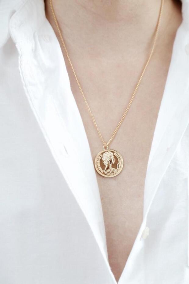 Mera Altın Madalyon Kolye - 1