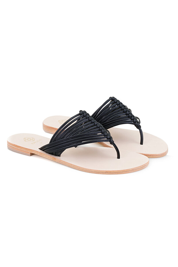 Women's Black Flip-Flop Leather Slippers