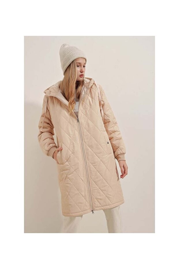 KAPİTONE ŞİŞME MONT - 2