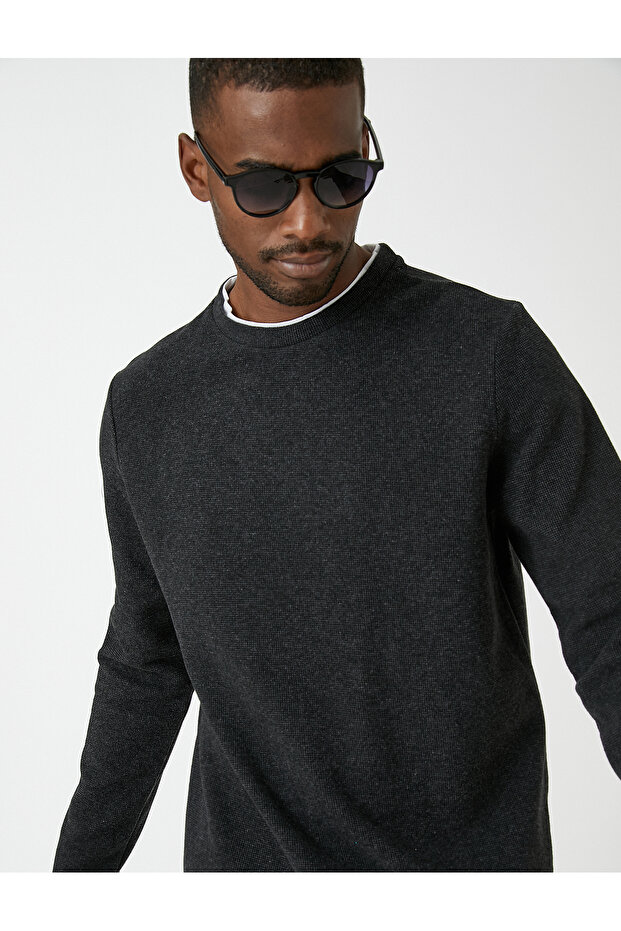 Basic Sweater Crew Neck