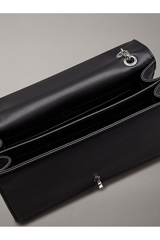 CK MEDIUM CONV CHAIN BAG - 6