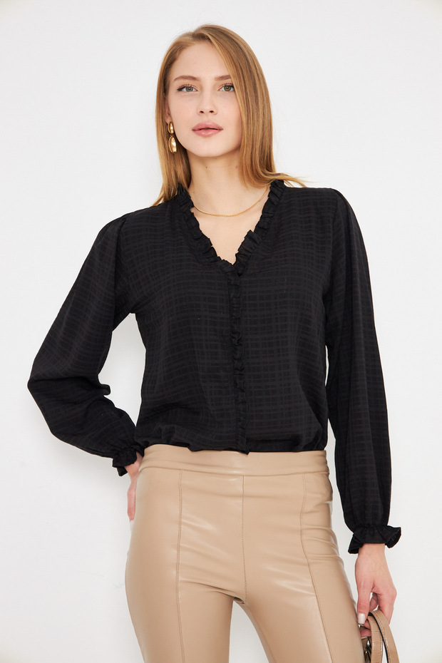 Women's Black Collar and Front Ruffle Detailed Long Sleeve Blouse with Elastic Sleeves Arm-25K001030