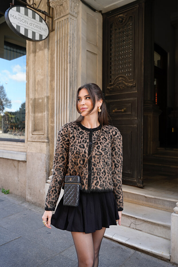Leopard Patterned Crew Neck Cardigan - 2