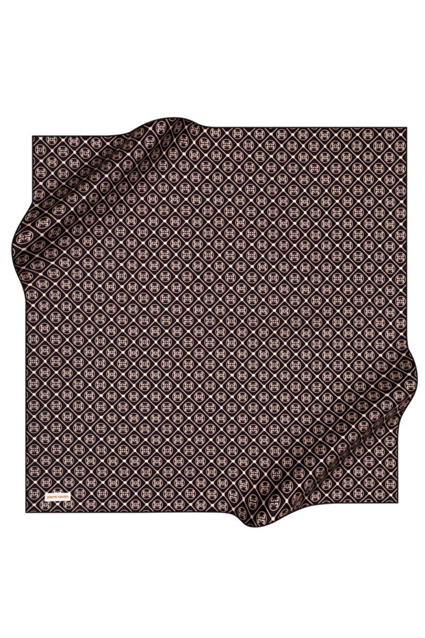 90X90 PC Crepe Satin - مقاس مريح